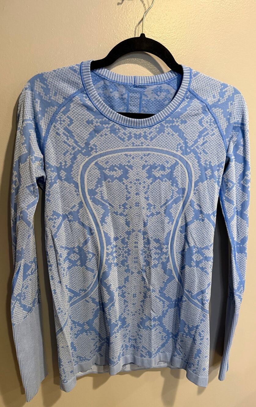 Lululemon Women's Swiftly Tech Top - Size 10